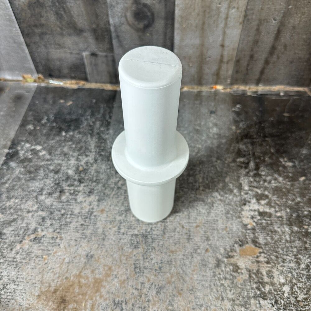 BOSCH UM3 Universal Mixer Replacement Part: Plastic Feed Pusher